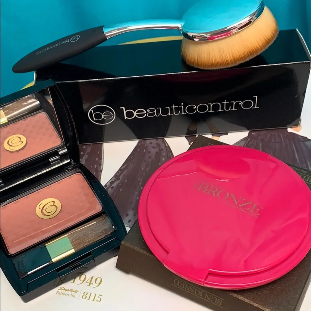 Make up brush, Bronzer & Blush